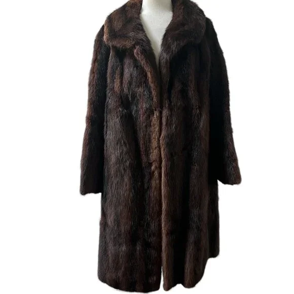 STUNNING FULL LENGTH REAL VINTAGE MINK COAT